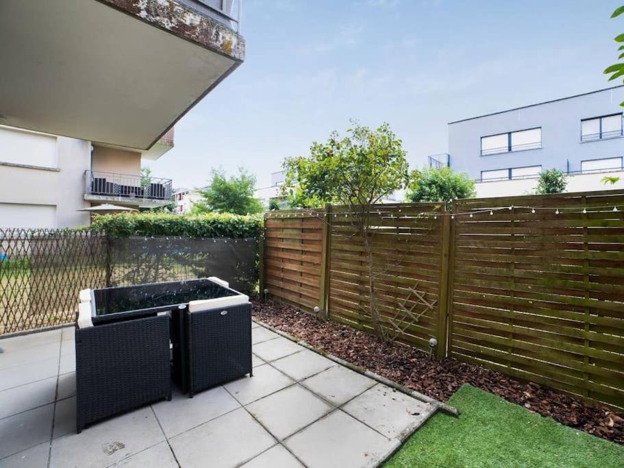 Les Paves De Prague - Appartement Pour 4 A 10 Minutes De Disneyland Paris مونتِفرا المظهر الخارجي الصورة